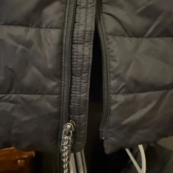 Patagonia Women's Radalie Insulated Parka - Picture 4 of 6